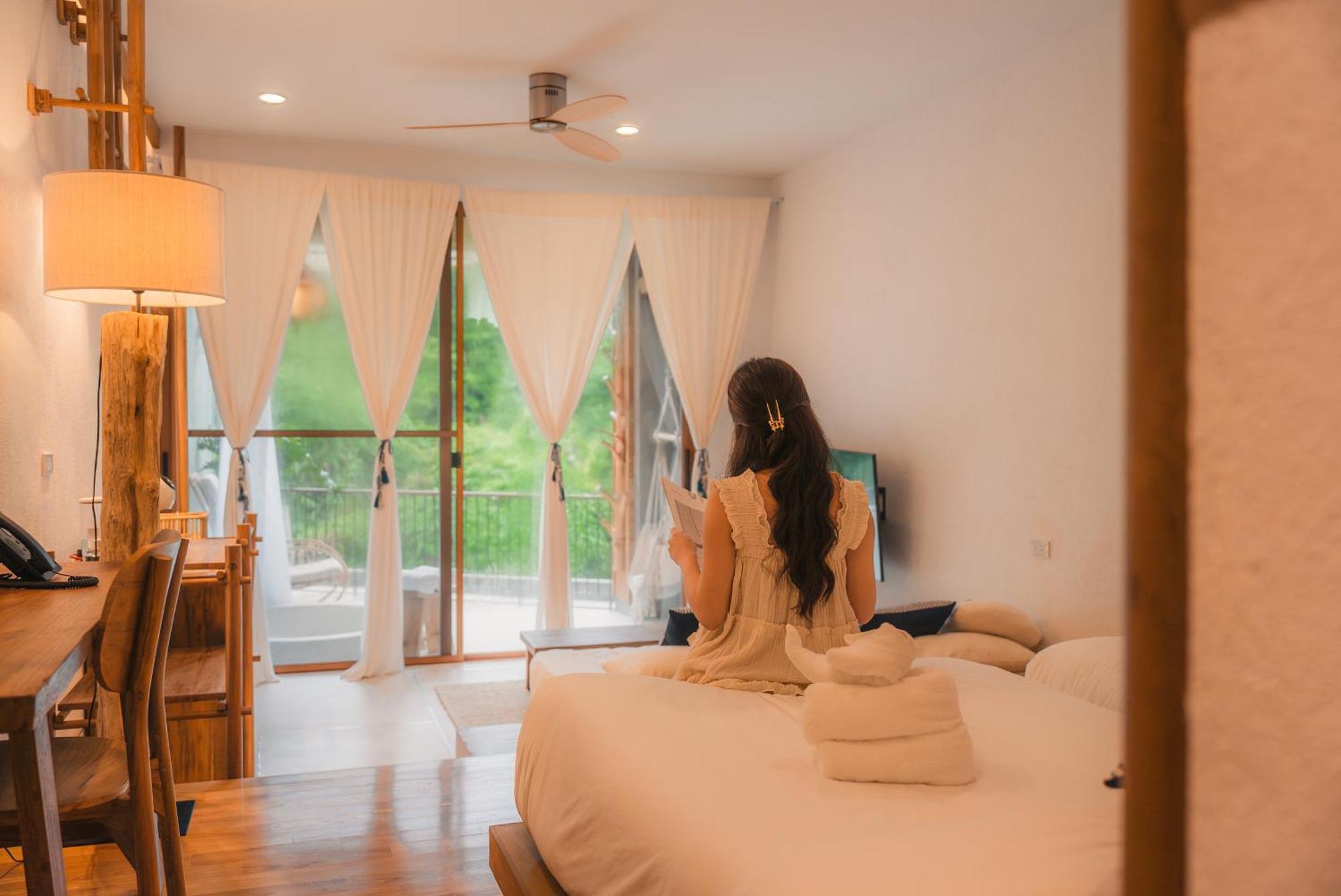 ホテル Proud Phu Fah Muang チエンマイ エクステリア 写真